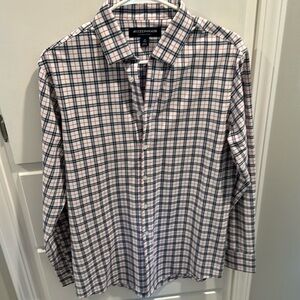 Mizzen & Main performance button down size medium trim.